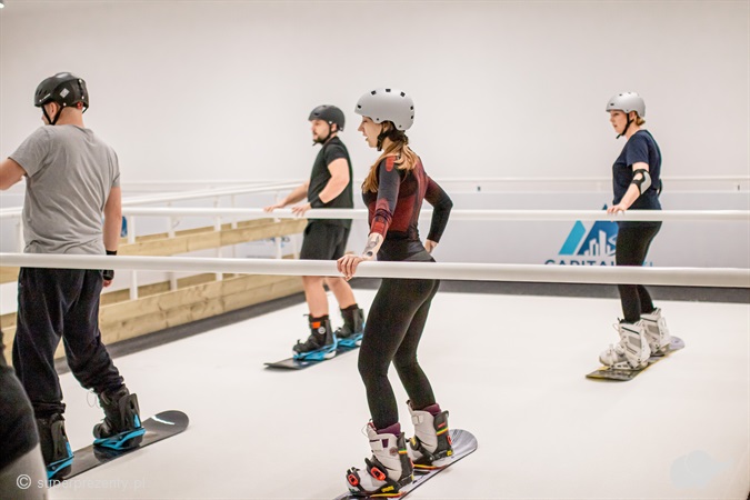 Indywidualna lekcja narciarska/snowboardowa na sztucznym stoku - Warszawa