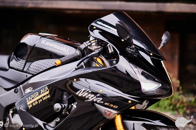 Kawasaki Ninja ZX6R – jazda na torze wyścigowym dla pasjonatów