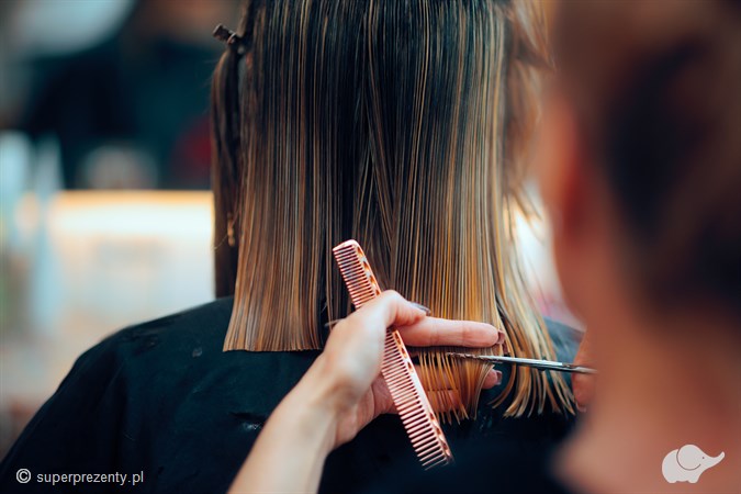 Profesjonalne strzyżenie damskie w Piasecznie – odśwież fryzurę