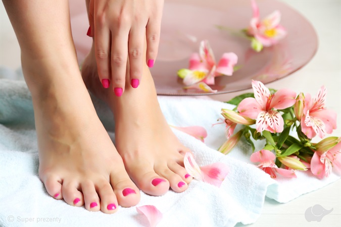 Pakiet manicure i pedicure SPA w Bydgoszczy
